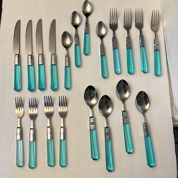 Vintage Jeweled Lucite Handle 5 pc Service for 4 Silverware Flatware 20 pc - Picture 1 of 11
